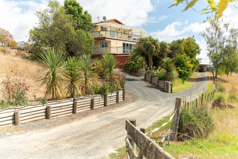 90 Apple Valley Road, Mahana, Upper Moutere - Carousel 2