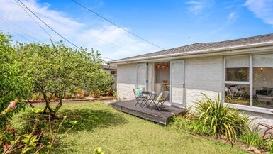 15A Doment Crescent, Orewa, Orewa - Carousel 1