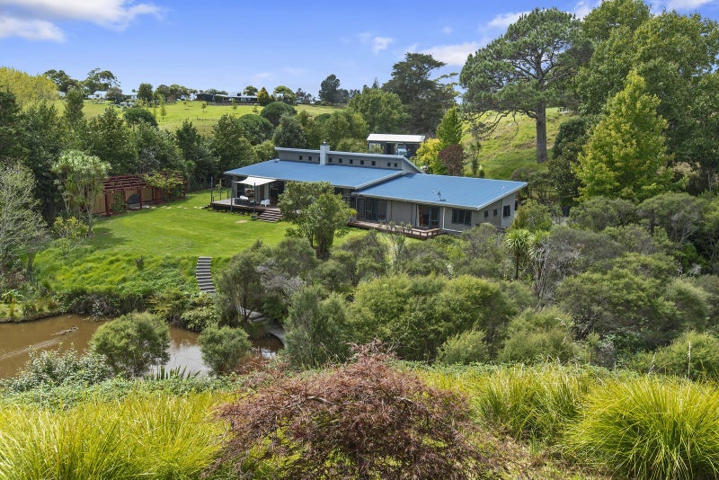 132 Glenmore Road, Albany - Carousel 36