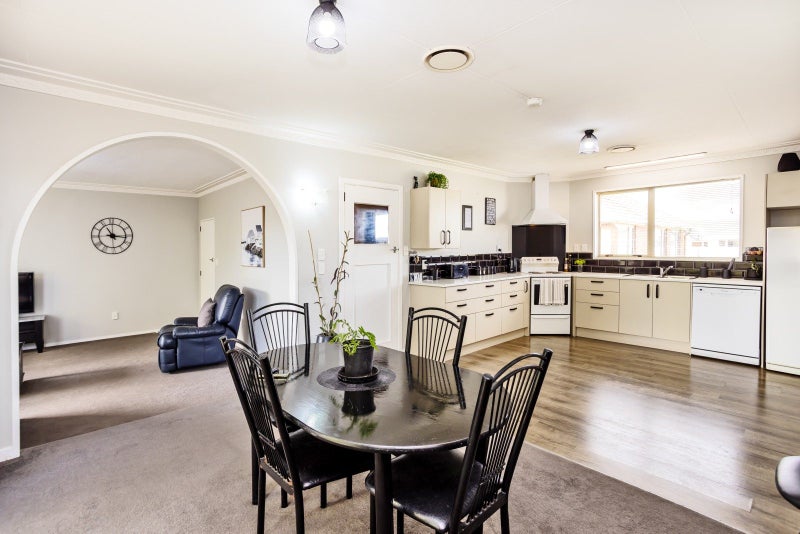 1 Manapouri Street, Strathern, Invercargill - Carousel 2