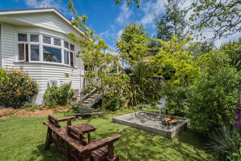 12 Hewlings Street, Geraldine - Carousel 16