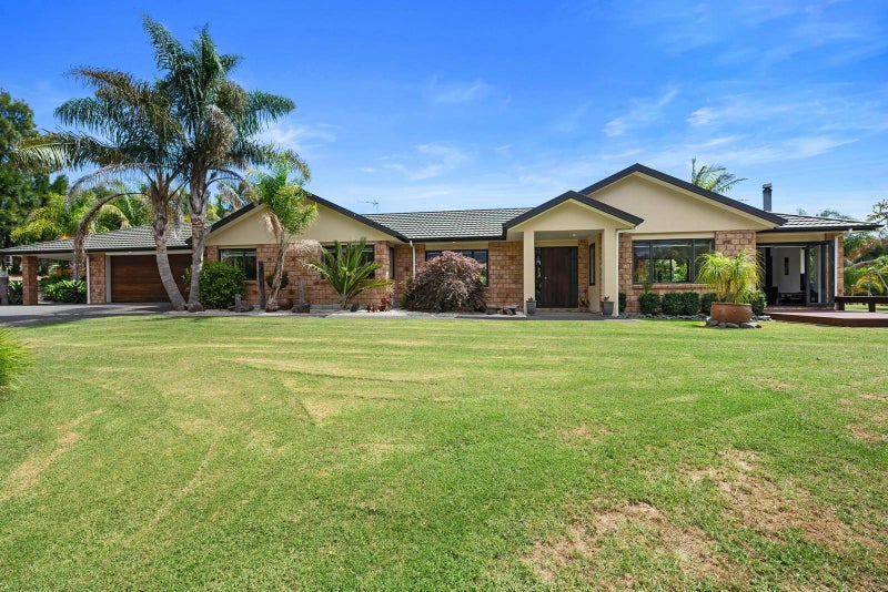 30 Foster Road, Kumeu - Carousel 2