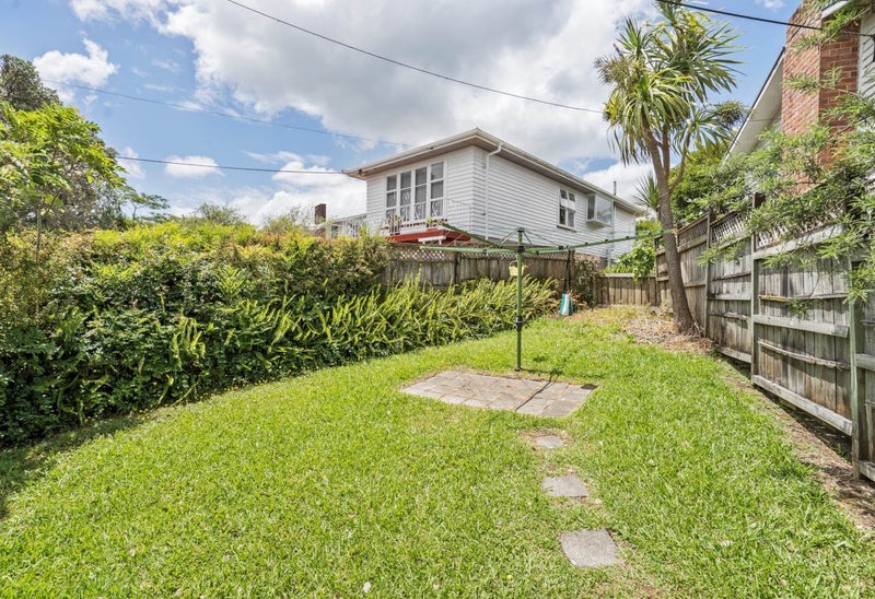 1/21 Abbotleigh Avenue, Te Atatū Peninsula, Auckland - Carousel 9