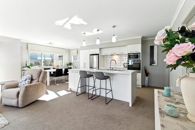 105 Santa Monica Drive, Papamoa Beach, Papamoa - Carousel 2