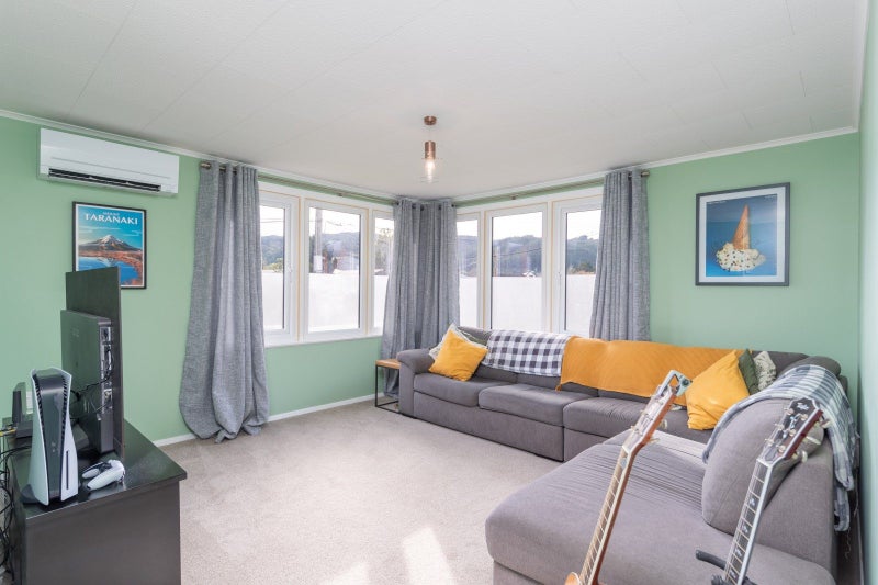 113 Mcleod Street, Elderslea, Upper Hutt - Carousel 2