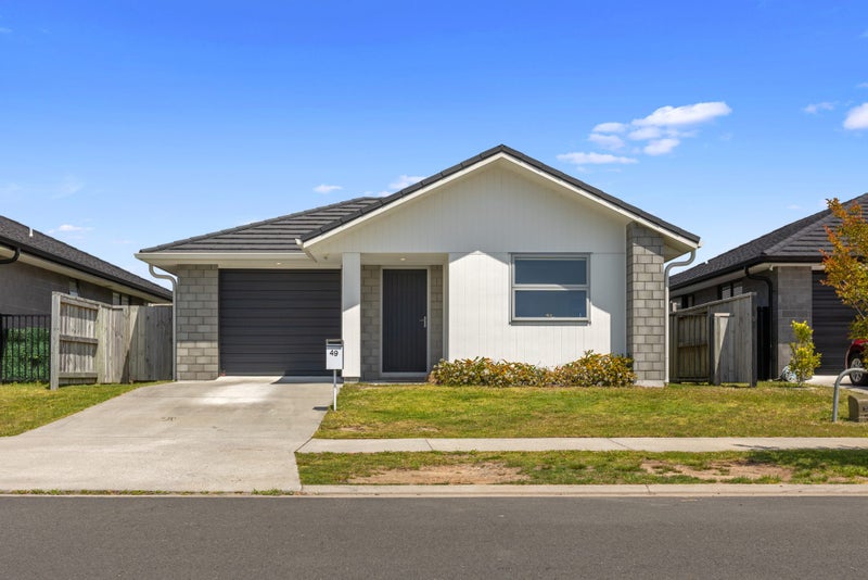 49 HILLS VIEW DRIVE, Papamoa, Papamoa - Carousel 1