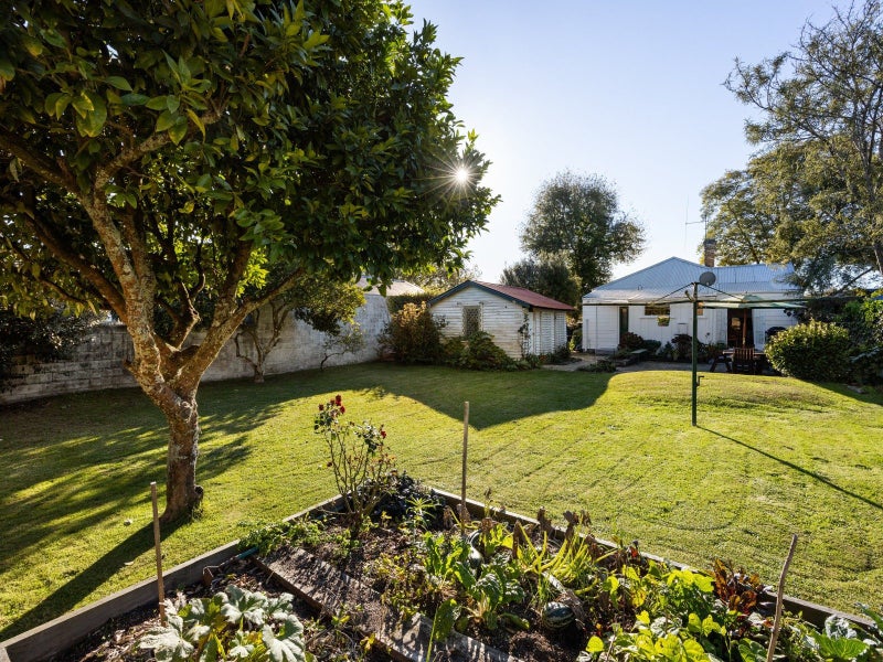 62 Albert Street, Hamilton East, Hamilton - Carousel 3