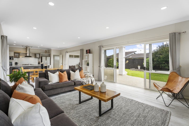 29 Pony Park Place, Beachlands, Auckland - Carousel 2