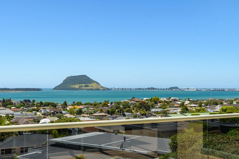 5/8 Hinewa Road, Otumoetai, Tauranga - Carousel 1