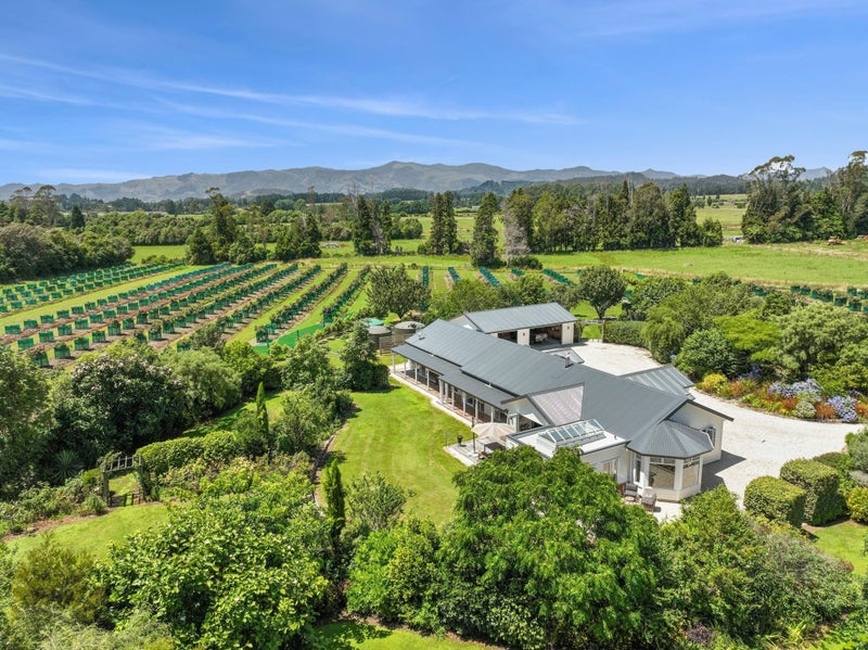 120 Patons Rock Road, Patons Rock - Carousel 1