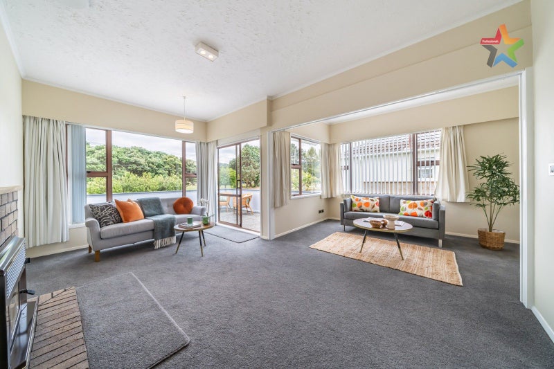 32 Taita Drive, Avalon, Lower Hutt - Carousel 2