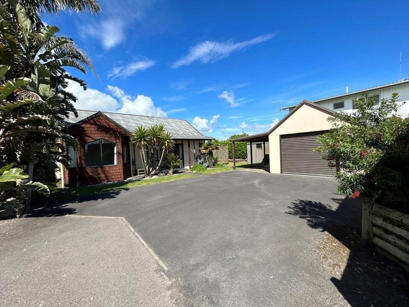 698B Papamoa Beach Road, Papamoa Beach, Papamoa - Carousel 1