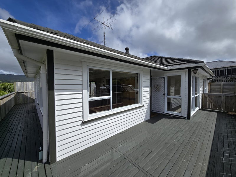 21 Olivia Crescent, Tawa, Wellington - Carousel 1