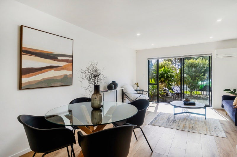 2C Stokes Avenue, Te Atatu Peninsula, Auckland - Carousel 2