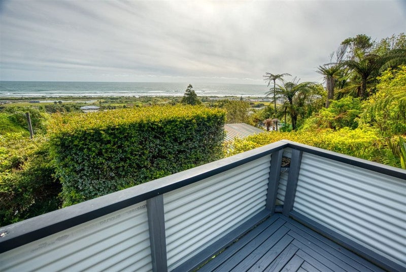 7E Fernhill Place, Karoro, Greymouth - Carousel 1