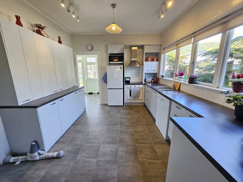 65 Bright Street, Cobden, Greymouth - Carousel 2