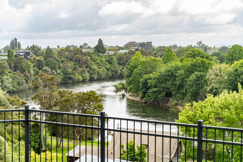 106 Beerescourt Road, Beerescourt, Hamilton - Carousel 1