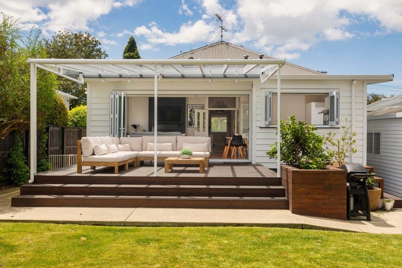 26 Wairere Avenue, Mount Albert, Auckland - Carousel 2