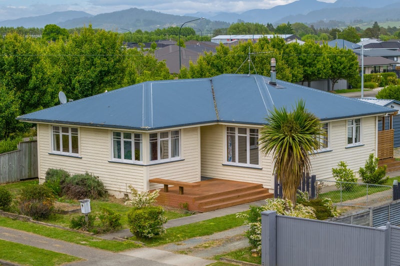28 Grey Street, Motueka - Carousel 2