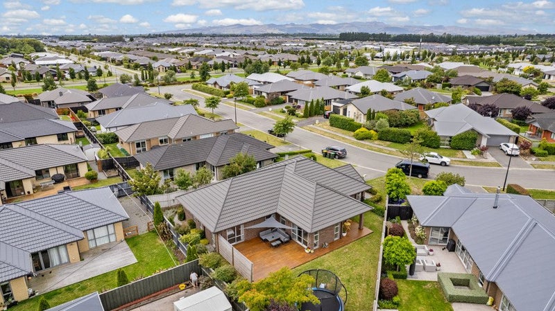 12 Brittan Drive, Rolleston, Rolleston - Carousel 1