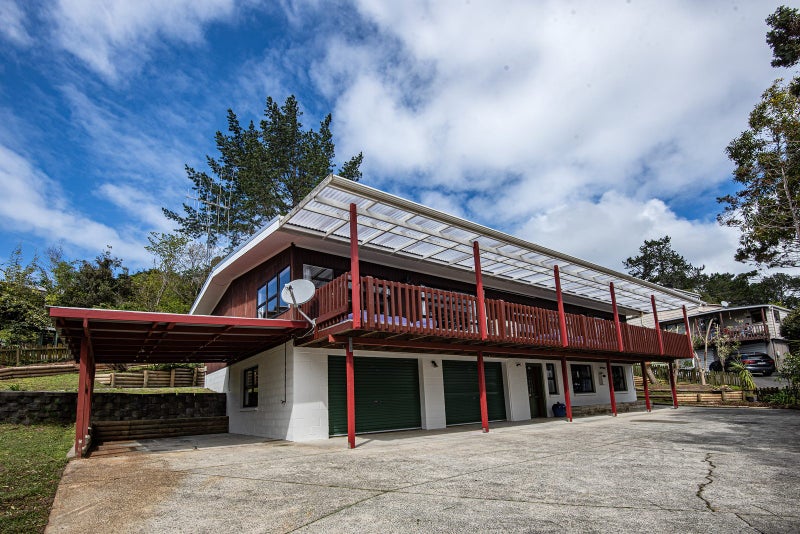 23 Tikorangi Place, Morningside, Whangarei - Carousel 1