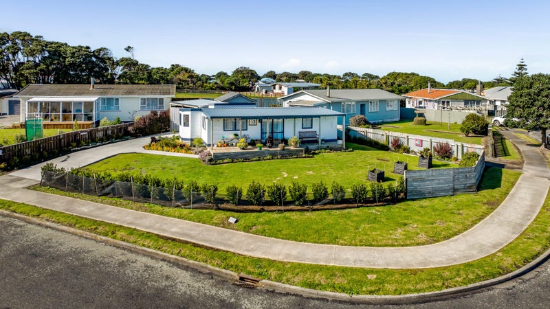 13 Hickey Place, Opunake - Carousel 1