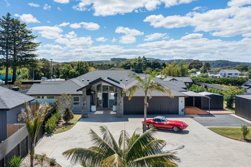 8A Jelas Drive, Riverhead - Carousel 1
