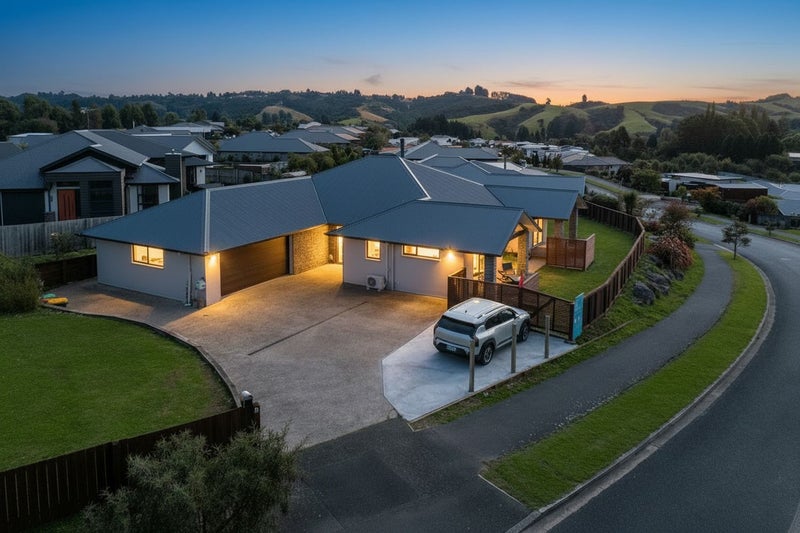 6  Grandvista Drive, Green Island, Dunedin, Otago - Carousel 2