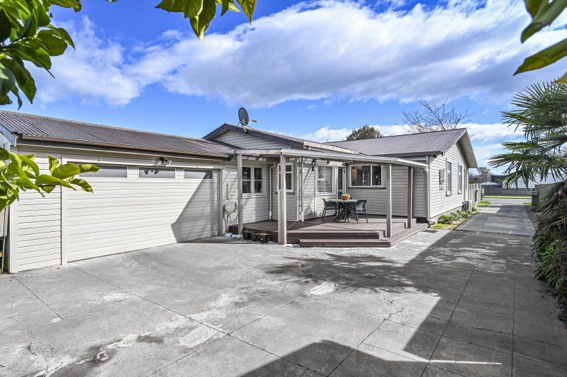 301 Park Road North, Parkvale, Hastings - Carousel 1