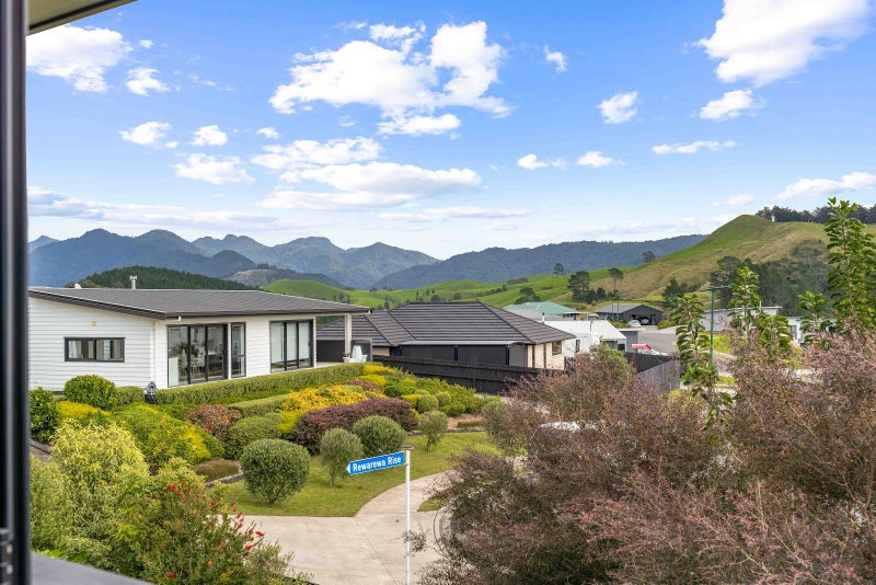 5 Manatu Close, Whangamata - Carousel 38