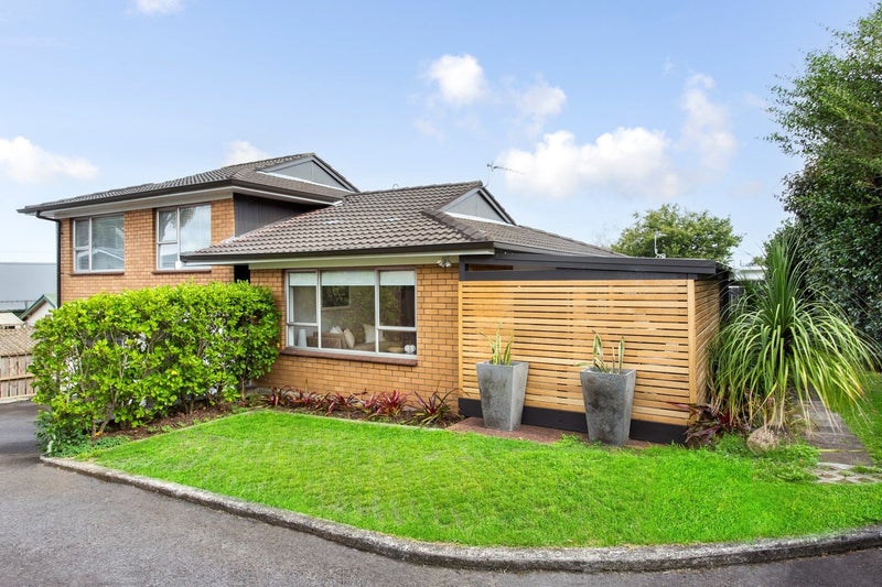 2/83 Owairaka Avenue, Owairaka, Auckland - Carousel 1