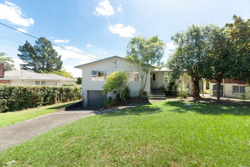 23 Sherwood Avenue, Te Atatu South, Waitakere City, Auckland - Carousel 2