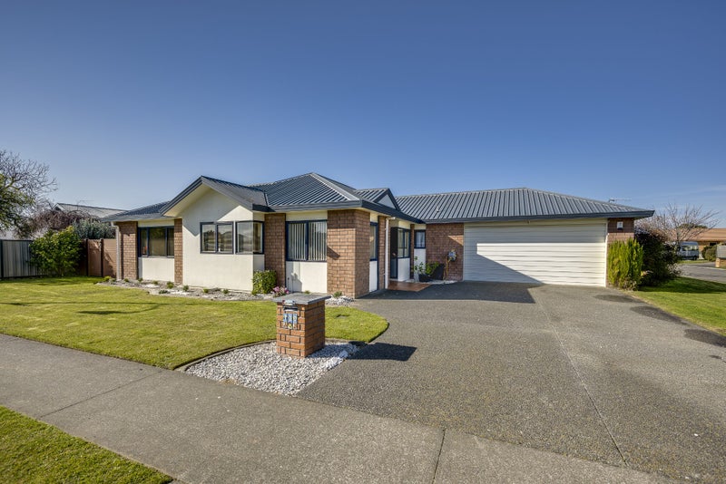 120 Ascot Avenue, Taradale, Napier - Carousel 1
