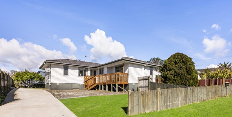 3 Taurus Crescent, Beach Haven, Auckland - Carousel 2