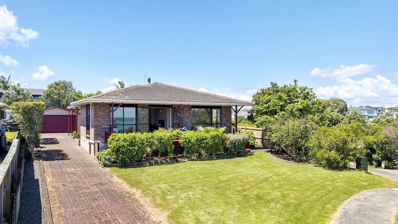26 Puriri Road, Beachlands, Auckland - Carousel 1