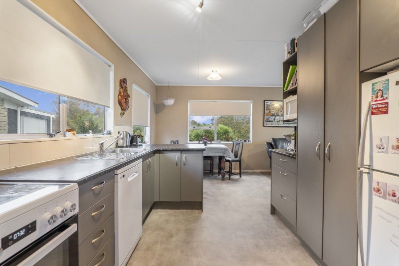 33 Lantana Avenue, Bell Block, New Plymouth - Carousel 2