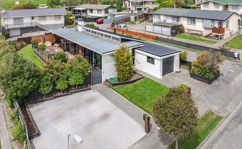 13 Cook Street, Oceanview, Timaru - Carousel 1