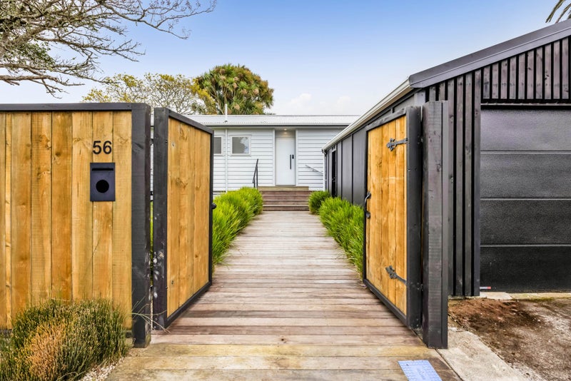 56 Warwick Road, Stratford - Carousel 2