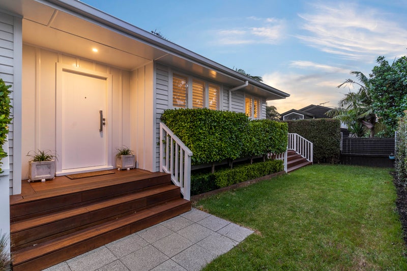 1/8 Peek Street, Ellerslie, Auckland - Carousel 1