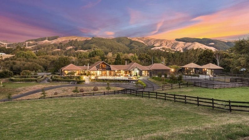 31 Flightys Road, Judgeford, Porirua - Carousel 1