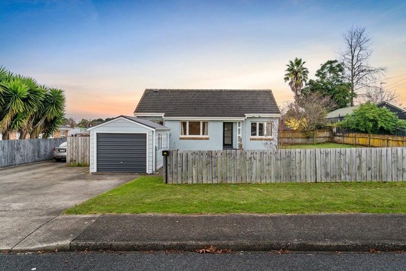 23 Railway Street, Helensville, Helensville - Carousel 1