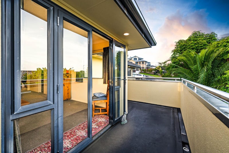 4 Tellin Close, Massey, Auckland - Carousel 2