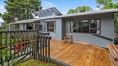 32 Whangarei Heads Road, Onerahi, Whangarei - Carousel 1
