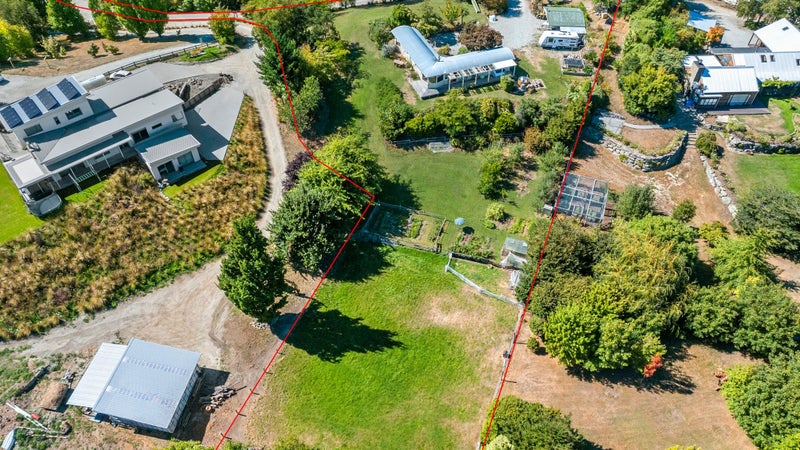 42 Ballantyne Road, Wanaka - Carousel 1