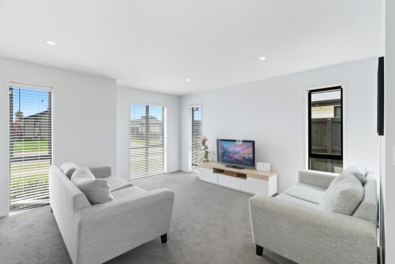 5 Kennington Drive, Rolleston, Rolleston - Carousel 2