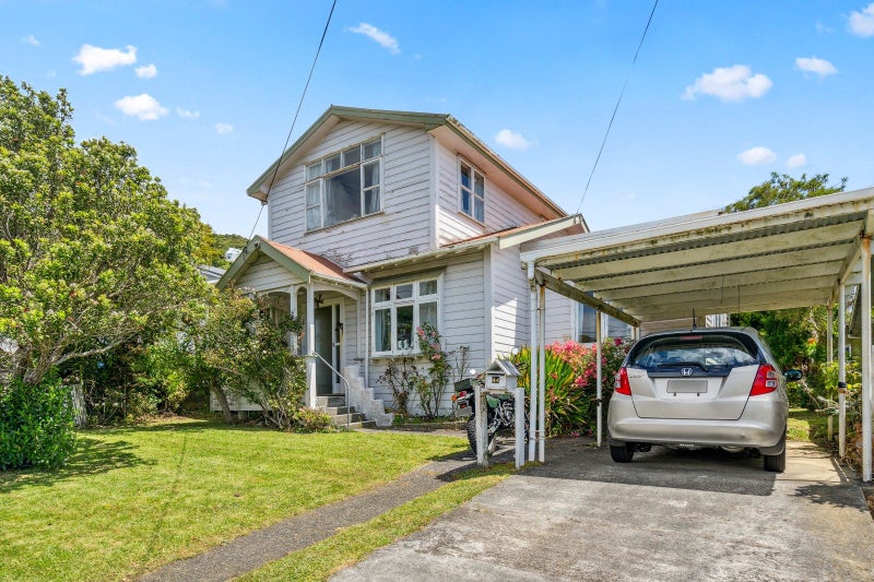 44 Kano Street, Karori, Wellington - Carousel 1