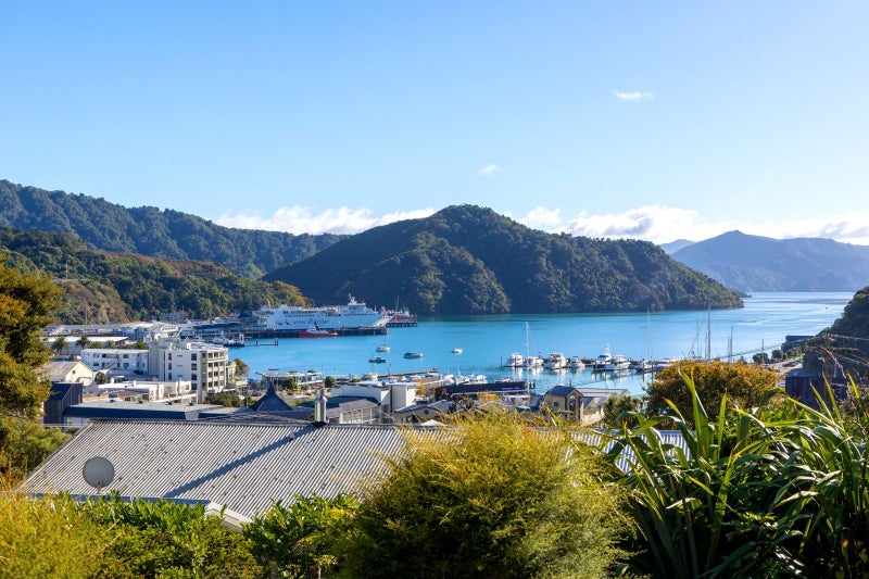 8 Taranaki Street, Picton - Carousel 2
