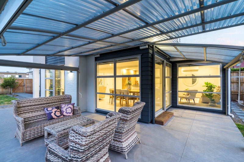 51 Mettam Drive, Swanson, Auckland - Carousel 1