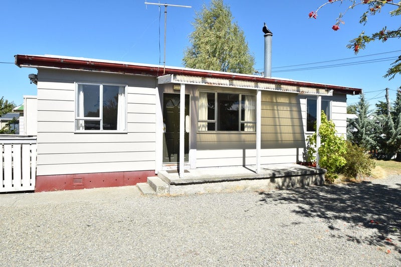 10 Cass Crescent, Twizel - Carousel 1