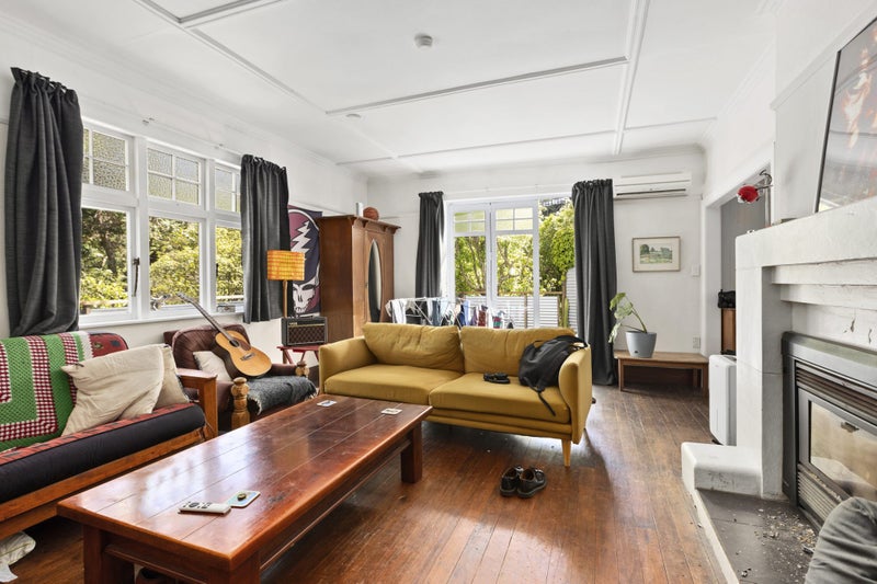 64 Norway Street, Aro Valley, Wellington - Carousel 2